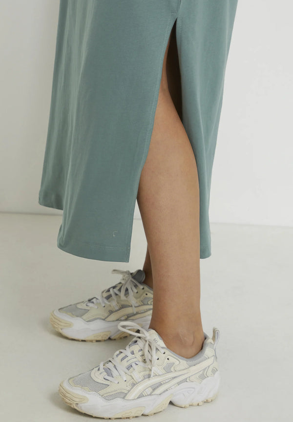 #balsamgreen