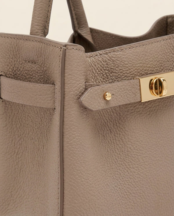 #taupe