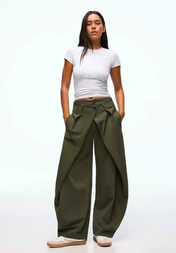 #khaki