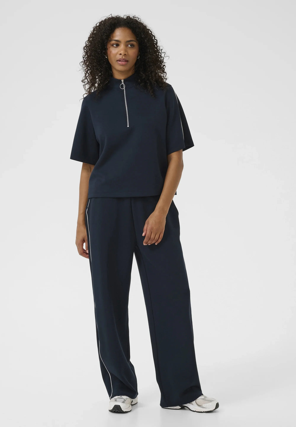 #kaffetracksuitbottomsmidnight