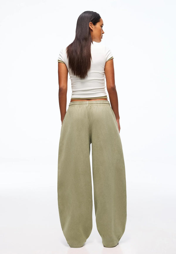 #khaki