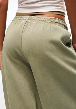 #khaki