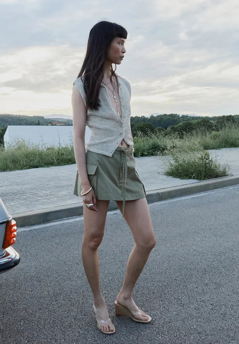 #khaki