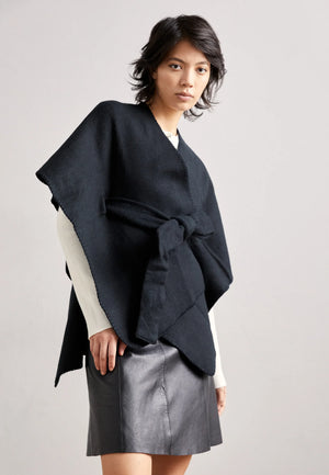 #annafieldcapeblack