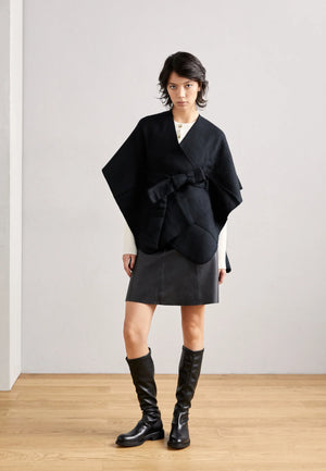#annafieldcapeblack